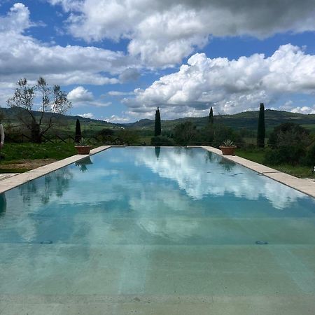 Agriturismo Le Sorbelle D'Orcia Con Piscina ปีเอนซา ภายนอก รูปภาพ