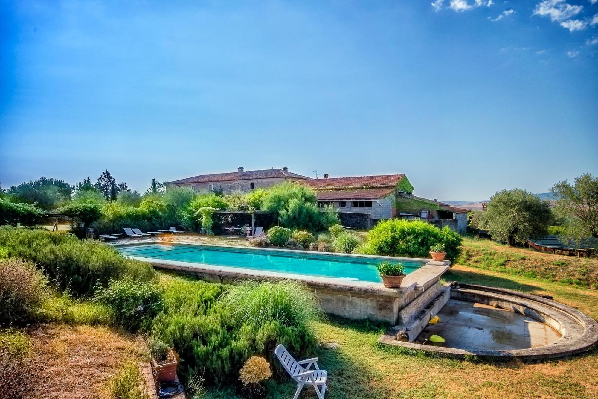 Agriturismo Le Sorbelle D'Orcia Con Piscina ปีเอนซา ภายนอก รูปภาพ