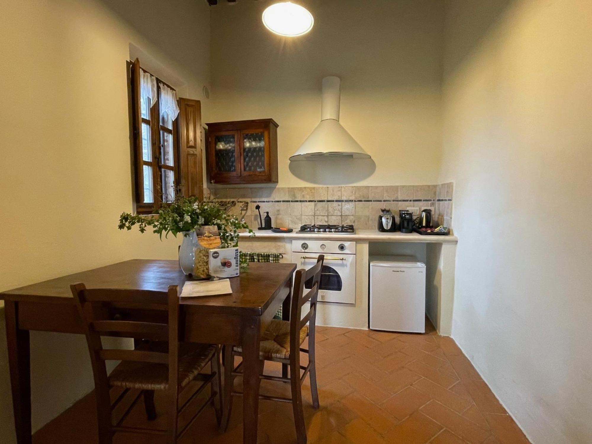 Agriturismo Le Sorbelle D'Orcia Con Piscina ปีเอนซา ภายนอก รูปภาพ